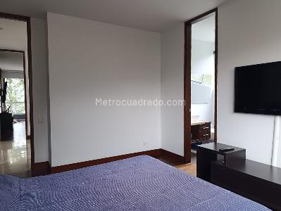 Apartamento de 3 alcobas en arriendo en El Tesoro, Medellín, 263 m² · foto 14 de 18