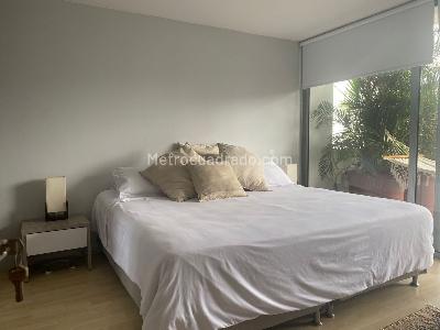 Apartamento de 2 alcobas en arriendo en El Poblado, Medellín, 109 m² · foto 14 de 19