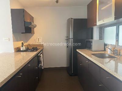 Apartamento de 2 alcobas en arriendo en El Poblado, Medellín, 109 m² · foto 8 de 19