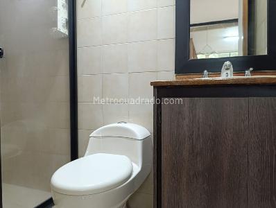 Apartamento de 4 alcobas en arriendo en San Lucas, Medellín, 200 m² · foto 18 de 20