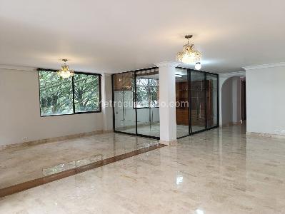 Apartamento de 4 alcobas en arriendo en San Lucas, Medellín, 200 m² · foto 2 de 20