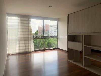 Apartamento de 1 alcoba en arriendo en El Poblado, Medellín, 50 m² · foto 2 de 10
