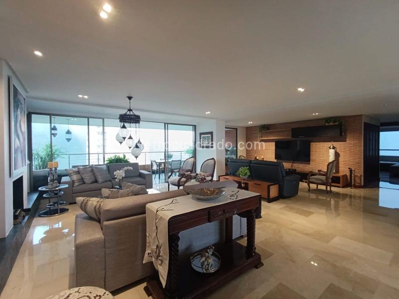 Apartamento Amoblado de 3 Alcobas en Zona Tranquila de El Poblado - 3