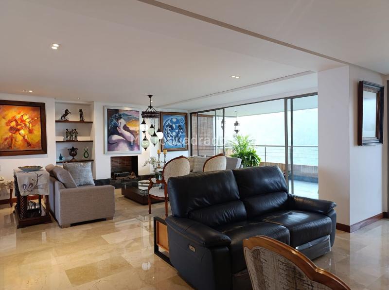 Apartamento Amoblado de 3 Alcobas en Zona Tranquila de El Poblado - 5