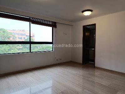 Apartamento de 3 alcobas en arriendo en El Tesoro, Medellín, 137 m² · foto 12 de 20