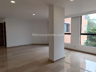 Apartamento de 3 alcobas en arriendo en El Tesoro, Medellín, 137 m² · foto 3 de 20