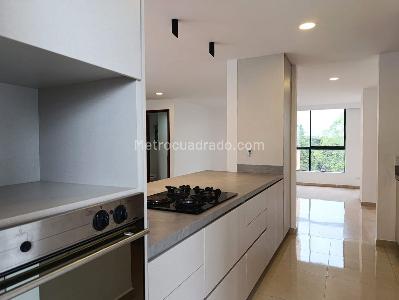 Apartamento de 3 alcobas en arriendo en El Tesoro, Medellín, 137 m² · foto 9 de 20