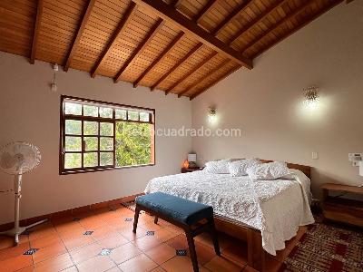 Casa de 3 alcobas en venta en Rionegro, Rionegro, 270 m² · foto 8 de 18