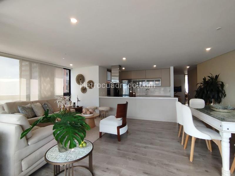 Apartamento Amoblado de 3 Alcobas en El Poblado - 3