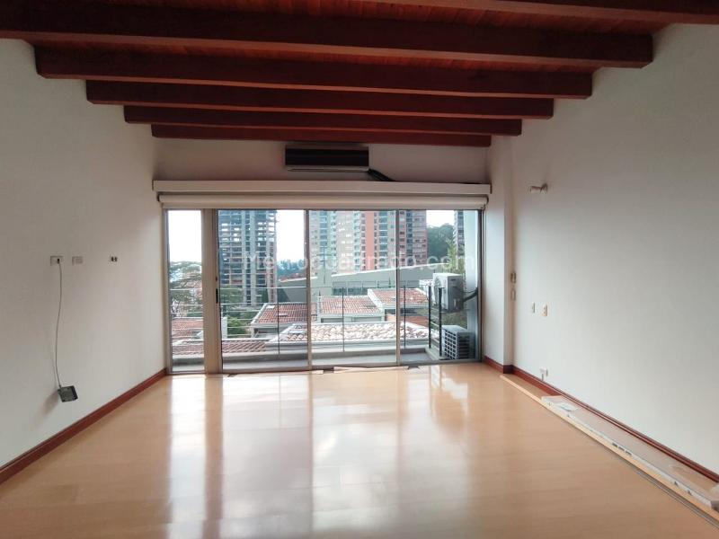 Casa de 4 Alcobas con Piscina en El Poblado - 5