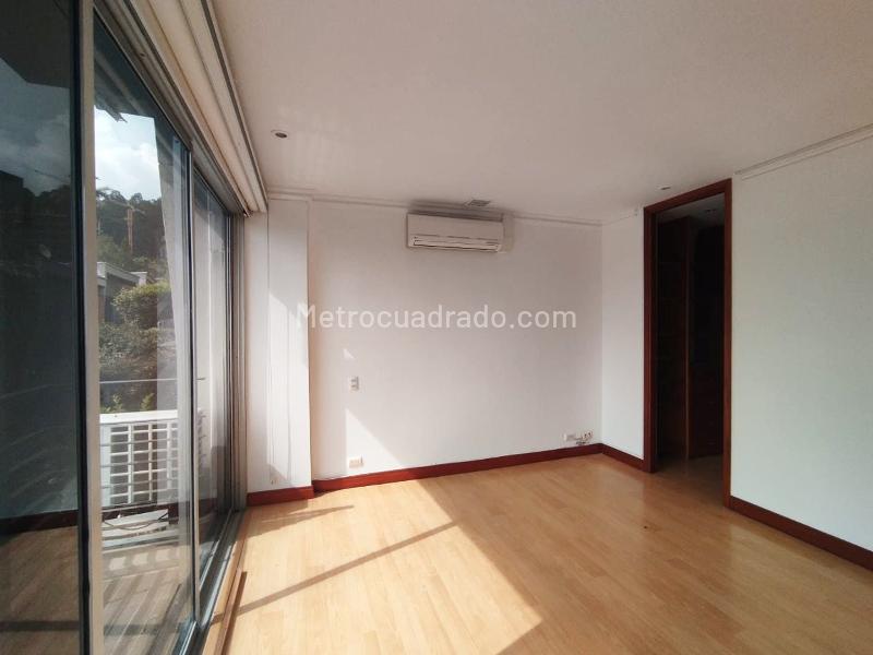 Casa de 4 Alcobas con Piscina en El Poblado - 8