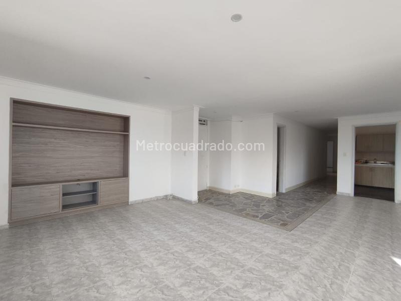 Apartamento amplio de 3 Alcobas en El Poblado - 5
