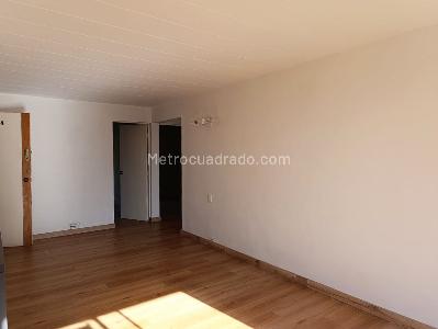 Apartamento de 3 alcobas en arriendo en El Poblado, Medellín, 65 m² · foto 2 de 15