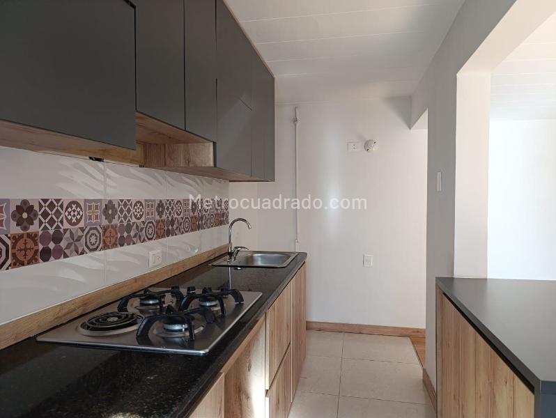 Apartamento Encantador de 3 Alcobas con Cocina Abierta en El Poblado - 4