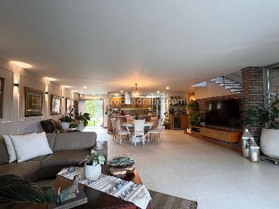 Casa de 4 alcobas en venta en Rionegro, Rionegro, 300 m² · foto 3 de 19