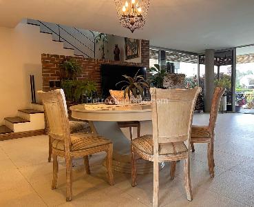 Casa de 4 alcobas en venta en Rionegro, Rionegro, 300 m² · foto 4 de 19