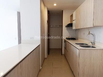 Apartamento en arriendo en El Poblado, Medellín · foto 10 de 20