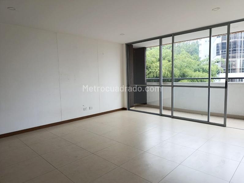 Charming 2BR Apartment with Study in El Poblado - 5