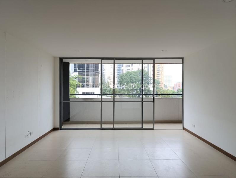 Charming 2BR Apartment with Study in El Poblado - 7