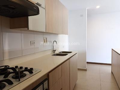 Apartamento en arriendo en El Poblado, Medellín · foto 8 de 20