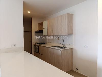 Apartamento en arriendo en El Poblado, Medellín · foto 9 de 20