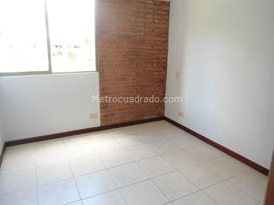 Apartamento de 2 alcobas en arriendo en El Poblado, Medellín, 100 m² · foto 11 de 18