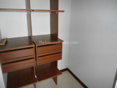 Apartamento de 2 alcobas en arriendo en El Poblado, Medellín, 100 m² · foto 15 de 18