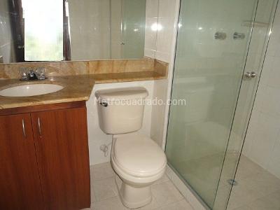 Apartamento de 2 alcobas en arriendo en El Poblado, Medellín, 100 m² · foto 16 de 18