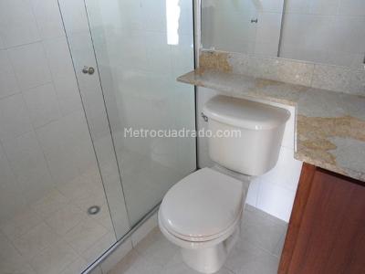 Apartamento de 2 alcobas en arriendo en El Poblado, Medellín, 100 m² · foto 17 de 18