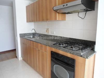 Apartamento de 2 alcobas en arriendo en El Poblado, Medellín, 100 m² · foto 7 de 18