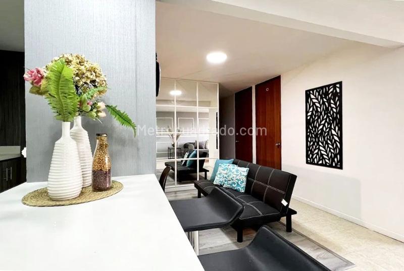 Furnished 3BR Apartment with Pool in El Poblado - 7