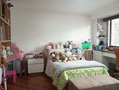 Apartamento de 3 alcobas en arriendo en Los Balsos, Medellín, 220 m² · foto 12 de 16