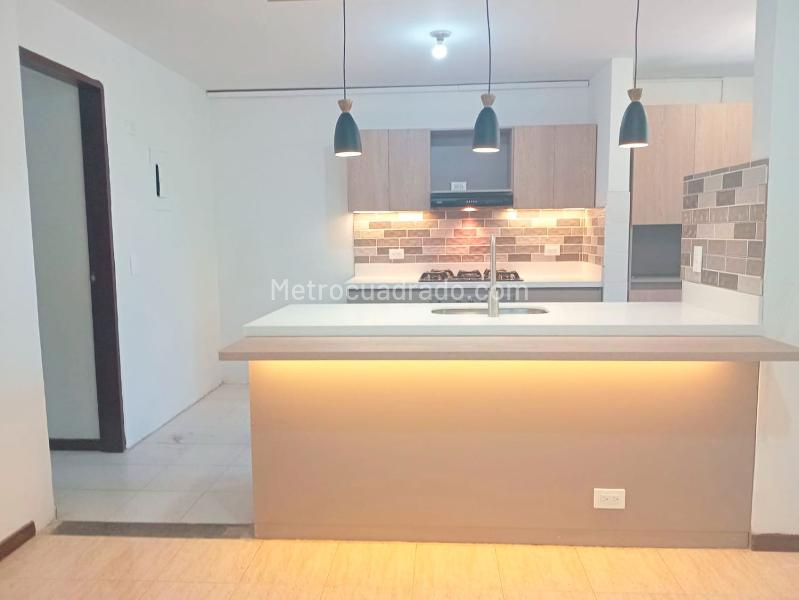 Casa Encantadora de 3 Alcobas con Jardín en El Poblado - 5