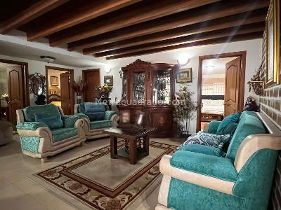 Casa de 5 alcobas en venta en Rionegro, Rionegro, 550 m² · foto 2 de 18