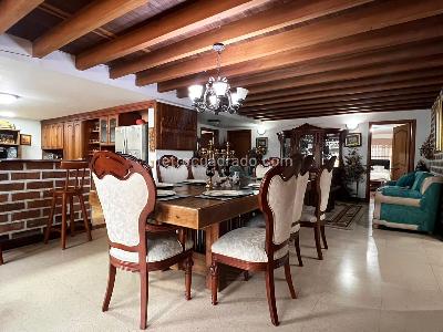 Casa de 5 alcobas en venta en Rionegro, Rionegro, 550 m² · foto 4 de 18