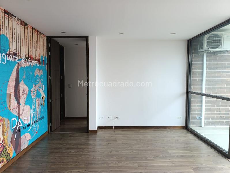 1BR Studio for Rent in El Poblado with A/C & Covered Parking - 2