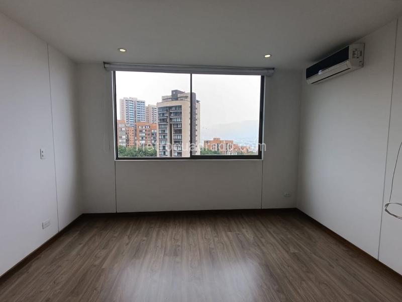 1BR Studio for Rent in El Poblado with A/C & Covered Parking - 5