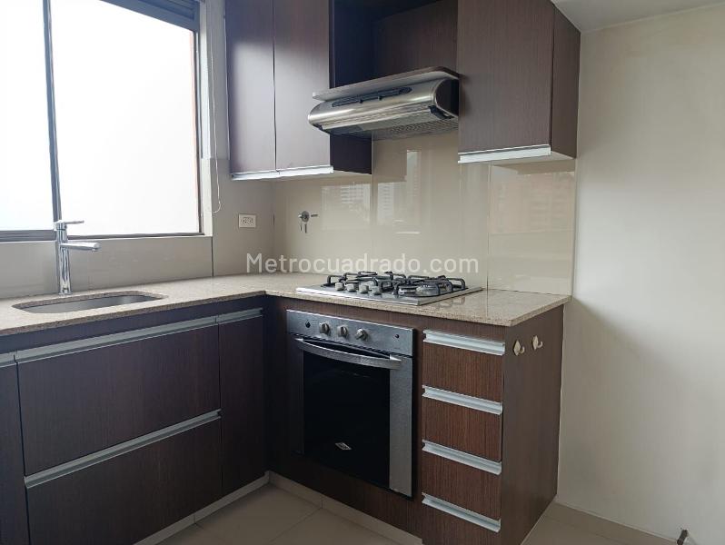 1BR Studio for Rent in El Poblado with A/C & Covered Parking - 8