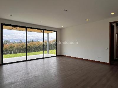 Casa de 3 alcobas en venta en Rionegro, Rionegro, 420 m² · foto 11 de 19