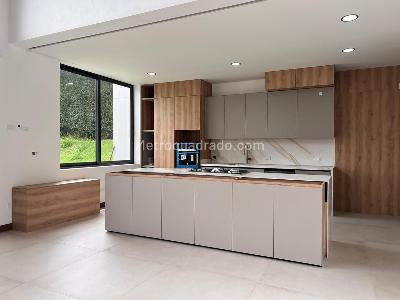 Casa de 3 alcobas en venta en Rionegro, Rionegro, 420 m² · foto 6 de 19