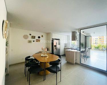 Apartamento en venta en Envigado, Envigado · foto 3 de 12