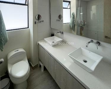 Apartamento en venta en Envigado, Envigado · foto 8 de 12