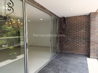 Apartamento de 3 alcobas en venta en El Poblado, Medellín, 163 m² · foto 18 de 19