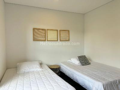 Apartamento de 2 alcobas en venta en El Poblado, Medellín, 109 m² · foto 11 de 16