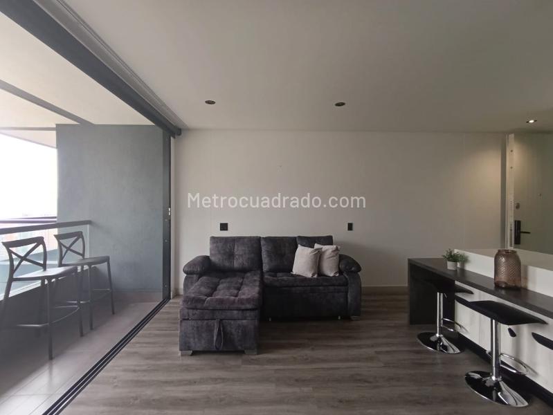 Furnished Studio Apartment Near Amenities in El Poblado