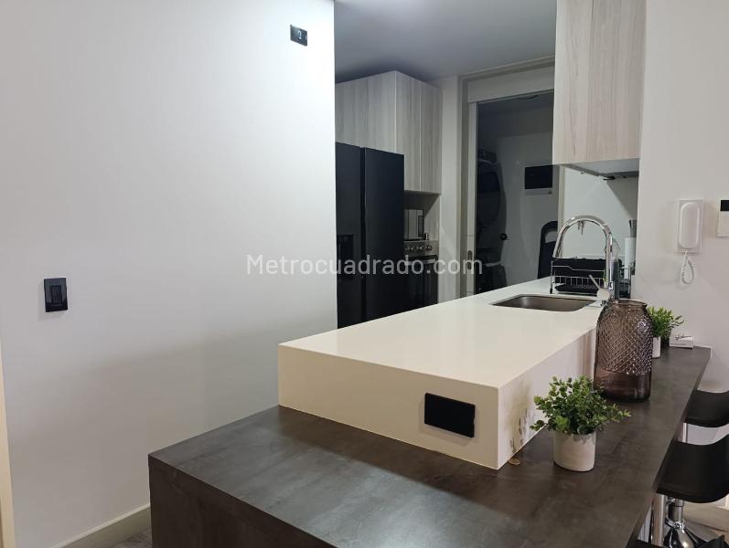 Apartamento Estudio Amoblado Cerca de Servicios en El Poblado - 9