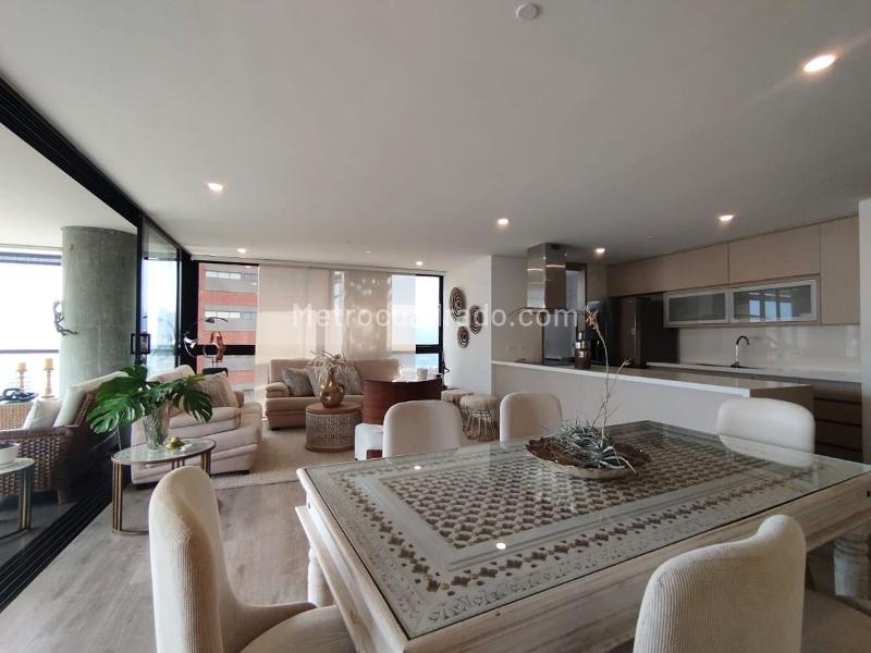 3BR Apartment with Gym in El Poblado