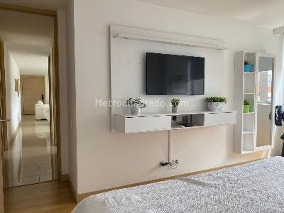 Apartamento en venta en El Poblado, Medellín · foto 10 de 18