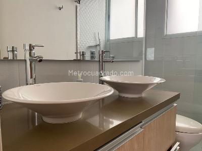 Apartamento en venta en El Poblado, Medellín · foto 15 de 18