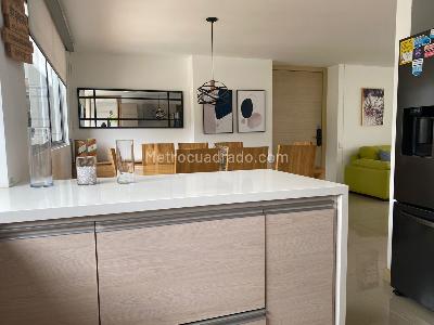 Apartamento en venta en El Poblado, Medellín · foto 7 de 18